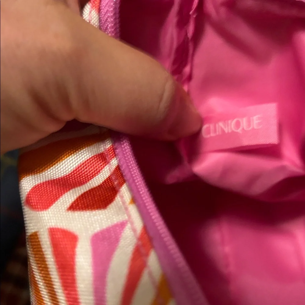 Clinique Pink and Orange Floral cosmetic bag - Picture 4 of 4
